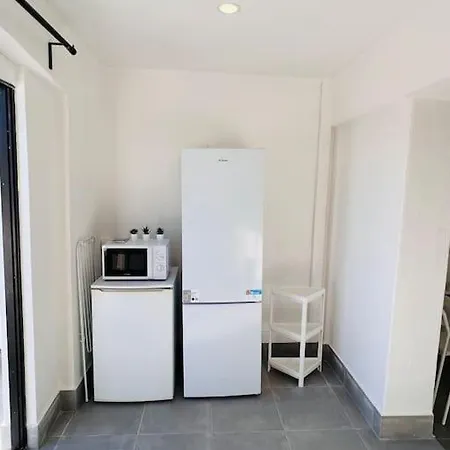 Oura Strip Studio Flat Daire *
